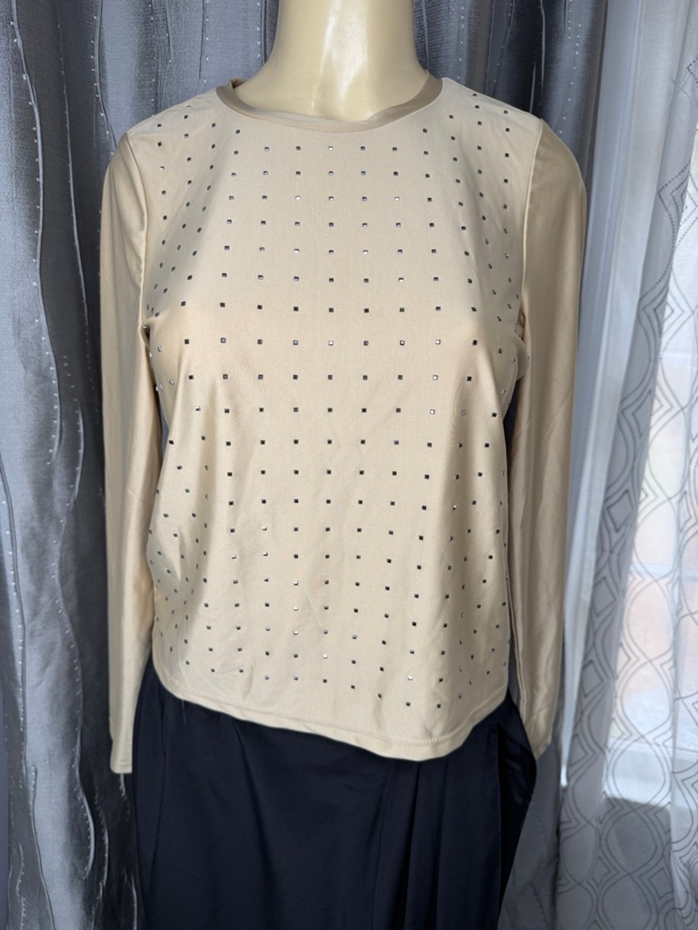 DKNY Women’s  Cream Long Sleeve Top with Rhinestone Grid Sz S